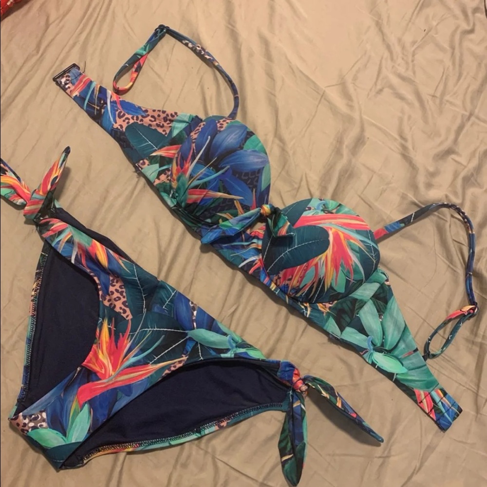 Gently worn but clean. Bought from Spain